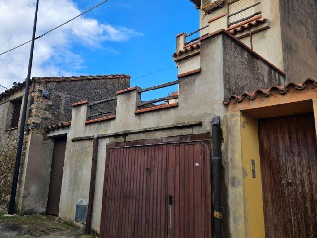 Casa indipendente a San vito in Vicolo A Vincenzo Spano, 2 - Foto 2