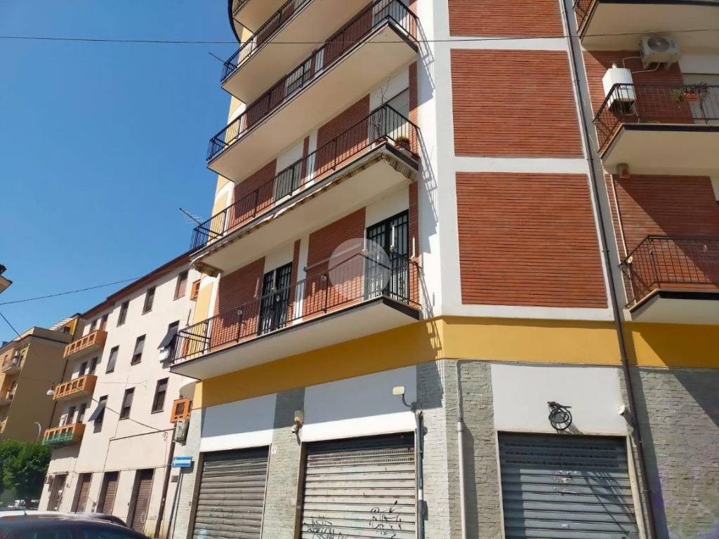 Box / garage a Cosenza in Via Pasquale Galluppi, 1 - Foto 2