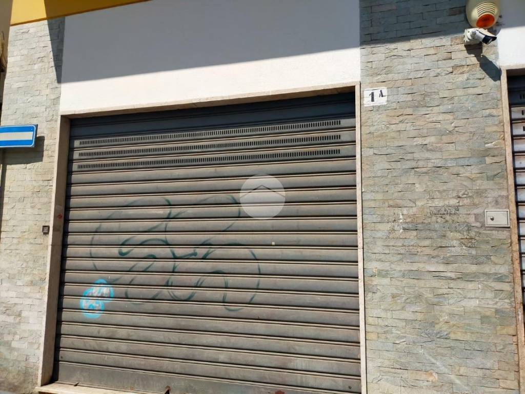 Box / garage a Cosenza in Via Pasquale Galluppi, 1 - Foto 3
