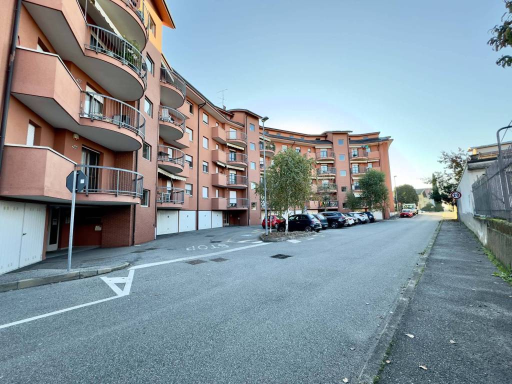 Appartamento a Novara in Via Ruggero Leoncavallo - Foto 3