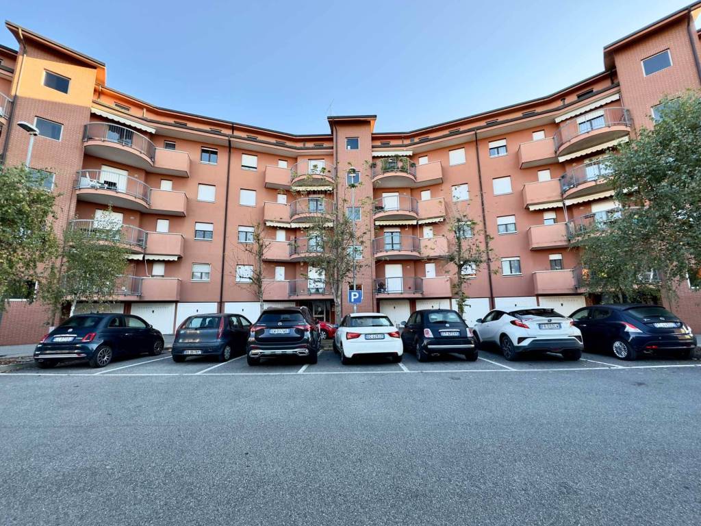 Appartamento a Novara in Via Ruggero Leoncavallo - Foto 5