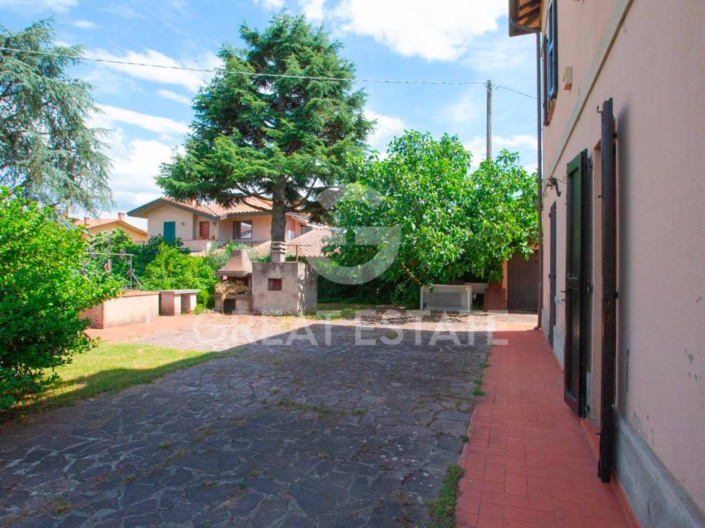 Villa a Castiglione del lago in Via Piana - Foto 4
