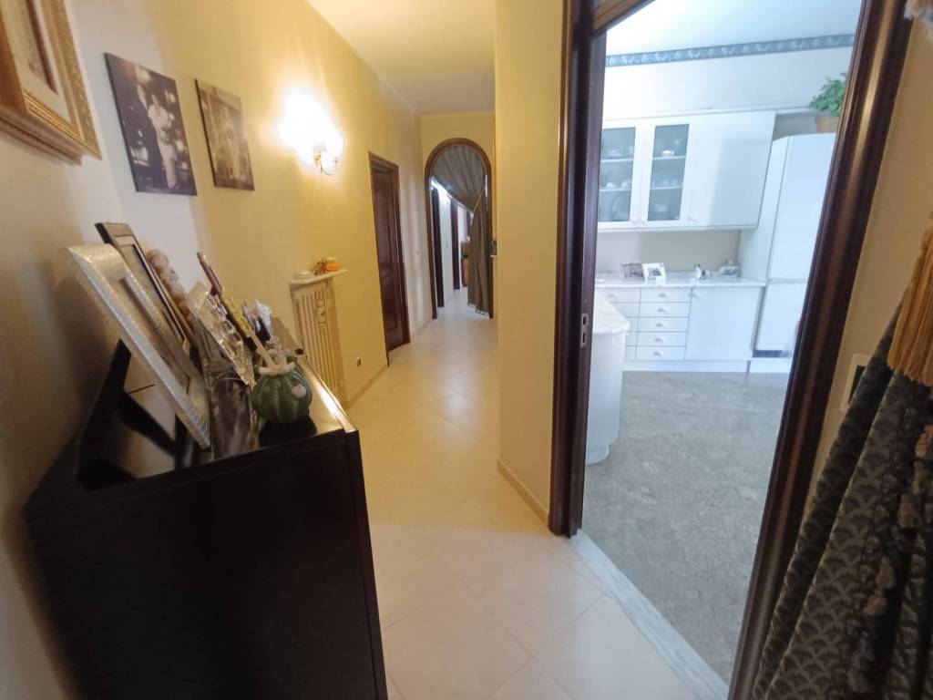Casa indipendente a Andria in Viale Palmiro Togliatti, 50 - Foto 4