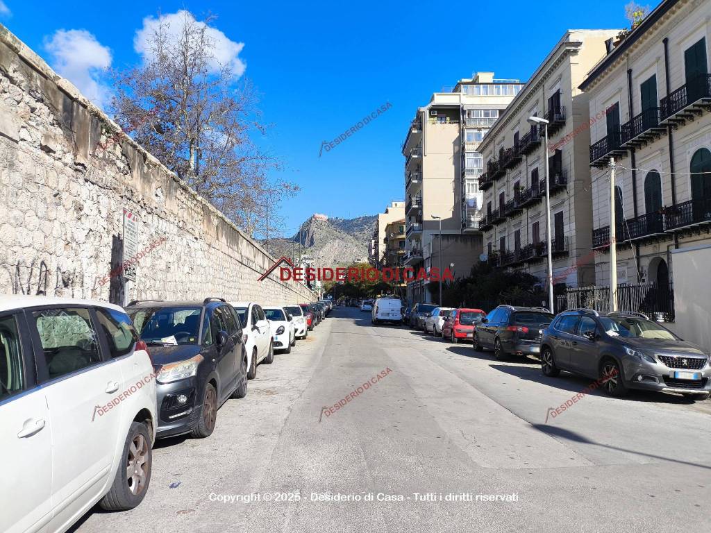 Appartamento a Palermo in Via Brigata Aosta, 21 - Foto 3