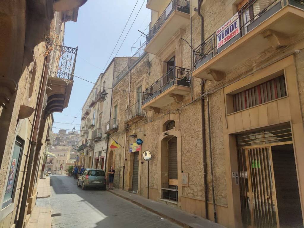 Appartamento a Piazza armerina in Via Garibaldi, 97 - Foto 2