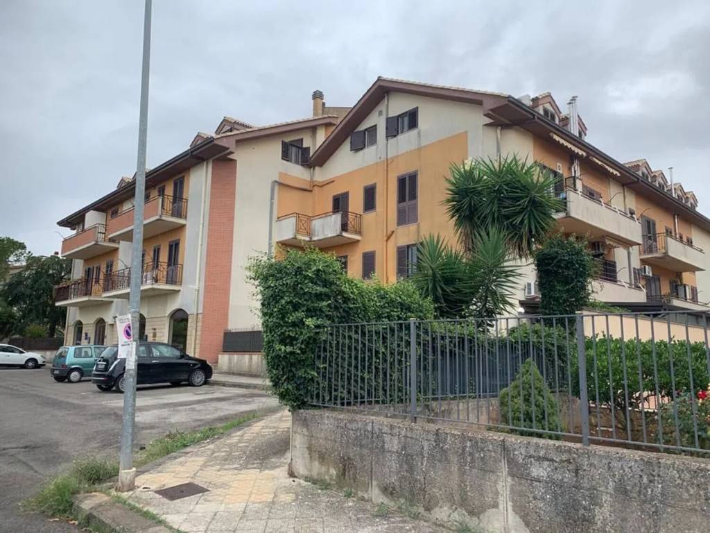 Appartamento a Piazza armerina in Via Gesualdo Bufalino, 16 - Foto 2