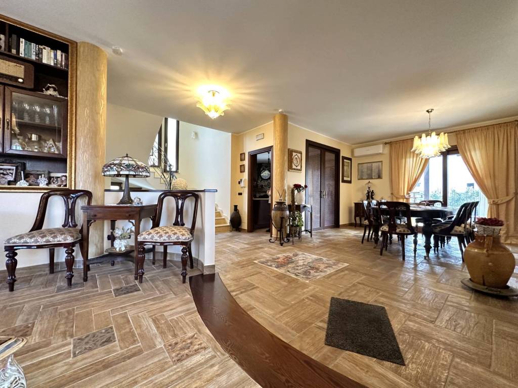 Villa a Montepaone in Via Filippo Turati, 27 - Foto 4