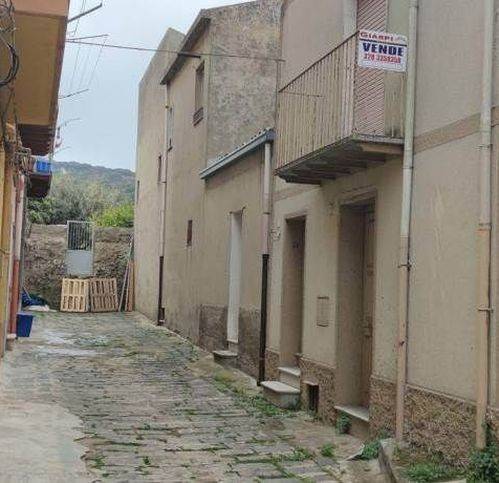 Villa a Piazza armerina in Via Antonio Verso, 8 -10 - Foto 3