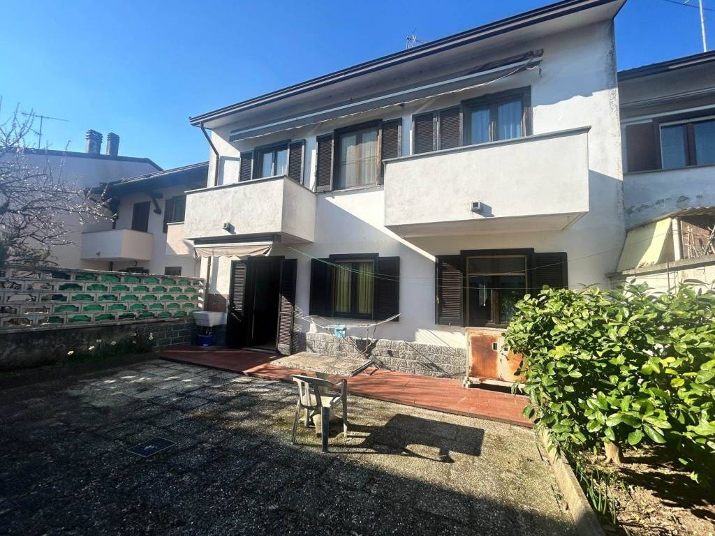 Villa a Gambolò in Via Giuseppe Mazzini, 5 - Foto 2