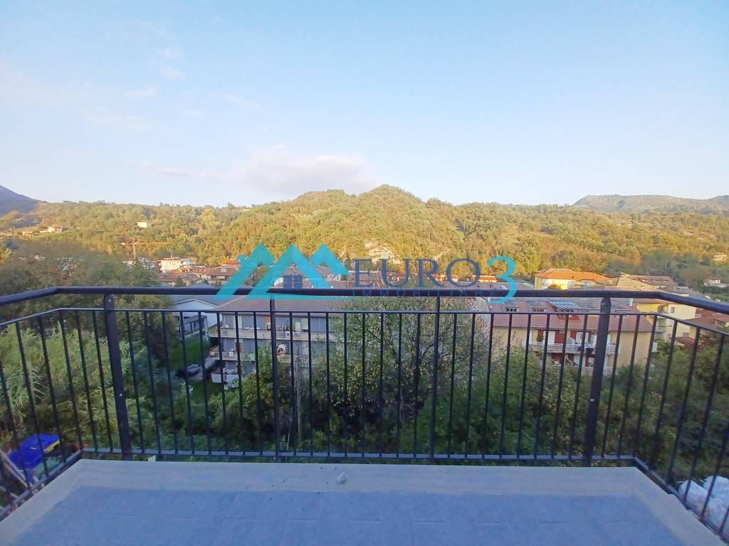 Appartamento a Roccafluvione in Via Giacomo Leopardi - Foto 2