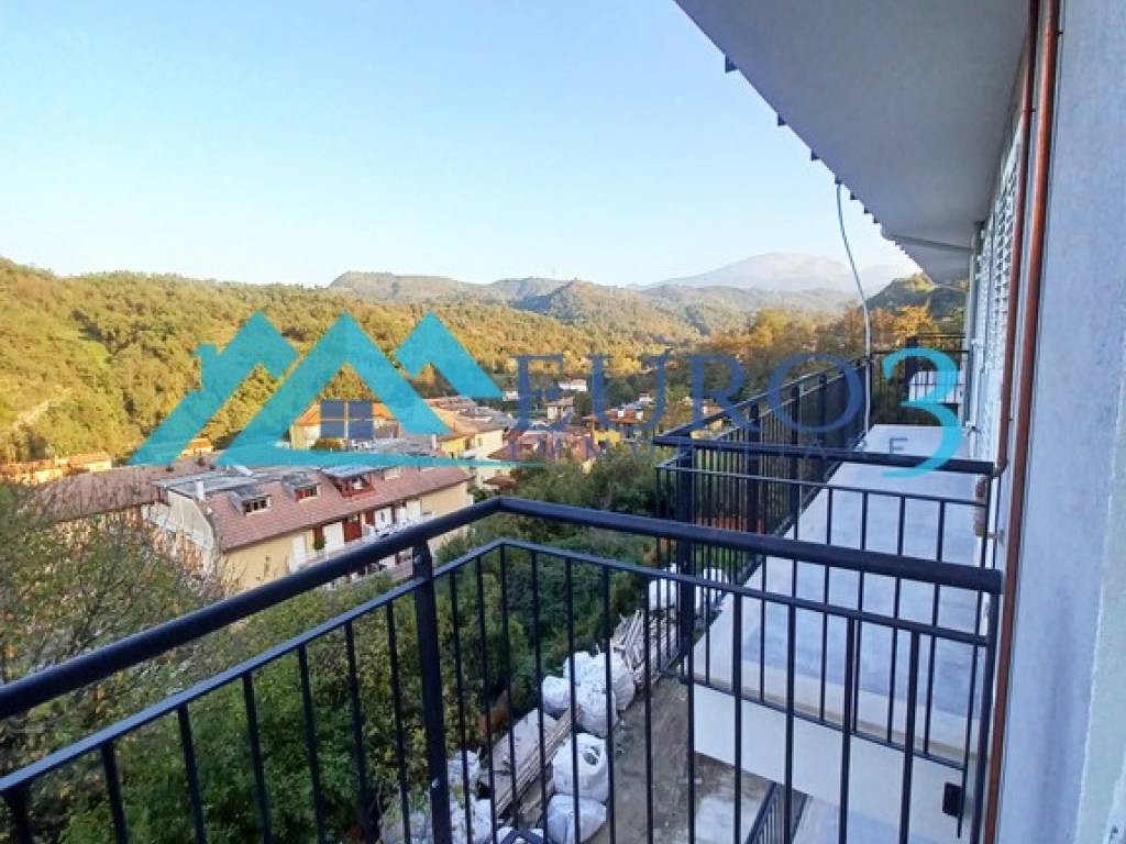 Appartamento a Roccafluvione in Via Giacomo Leopardi - Foto 4