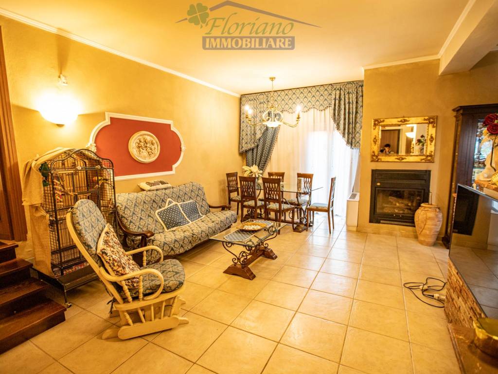 Villa a Montalto di castro in Strada Provinciale Pescia Romana - Foto 1