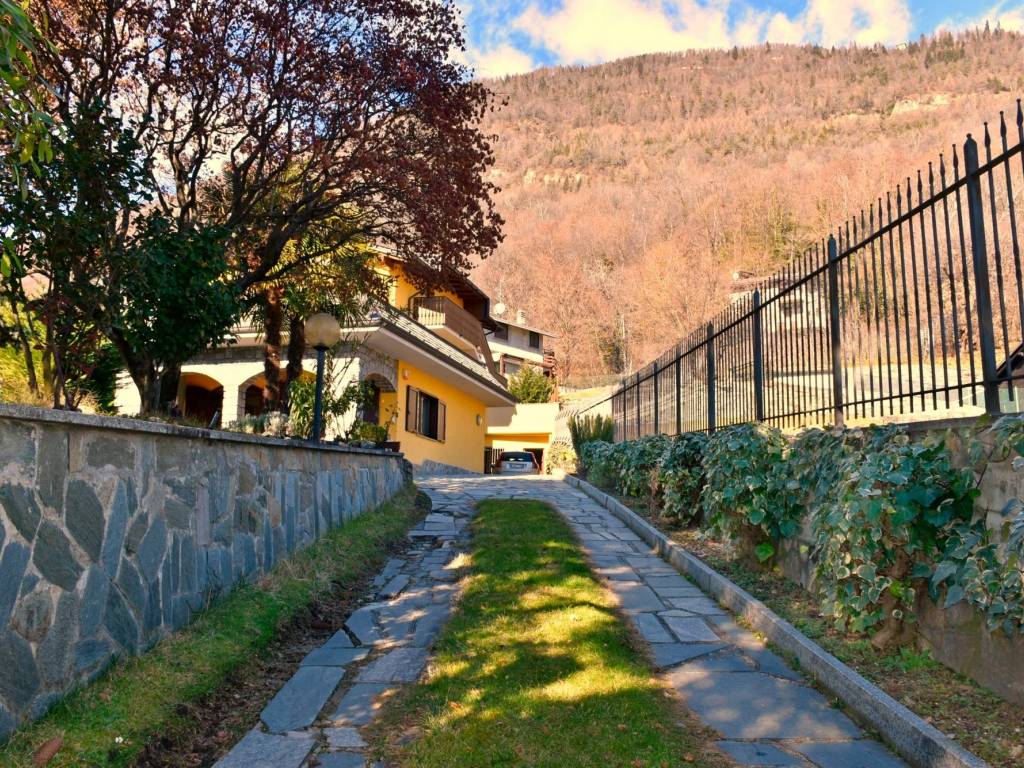 Villa a Tresivio in Via Rodola - Foto 2