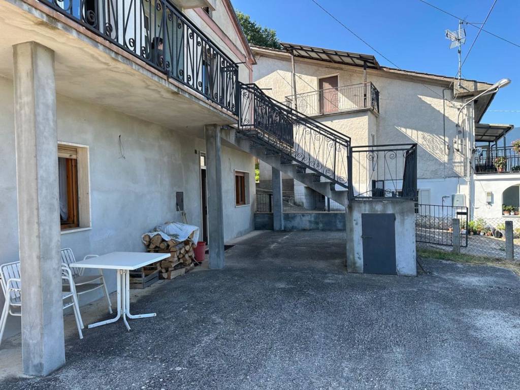 Casa indipendente a Caramanico terme in Contrada Sant'Elia, 53 - Foto 4