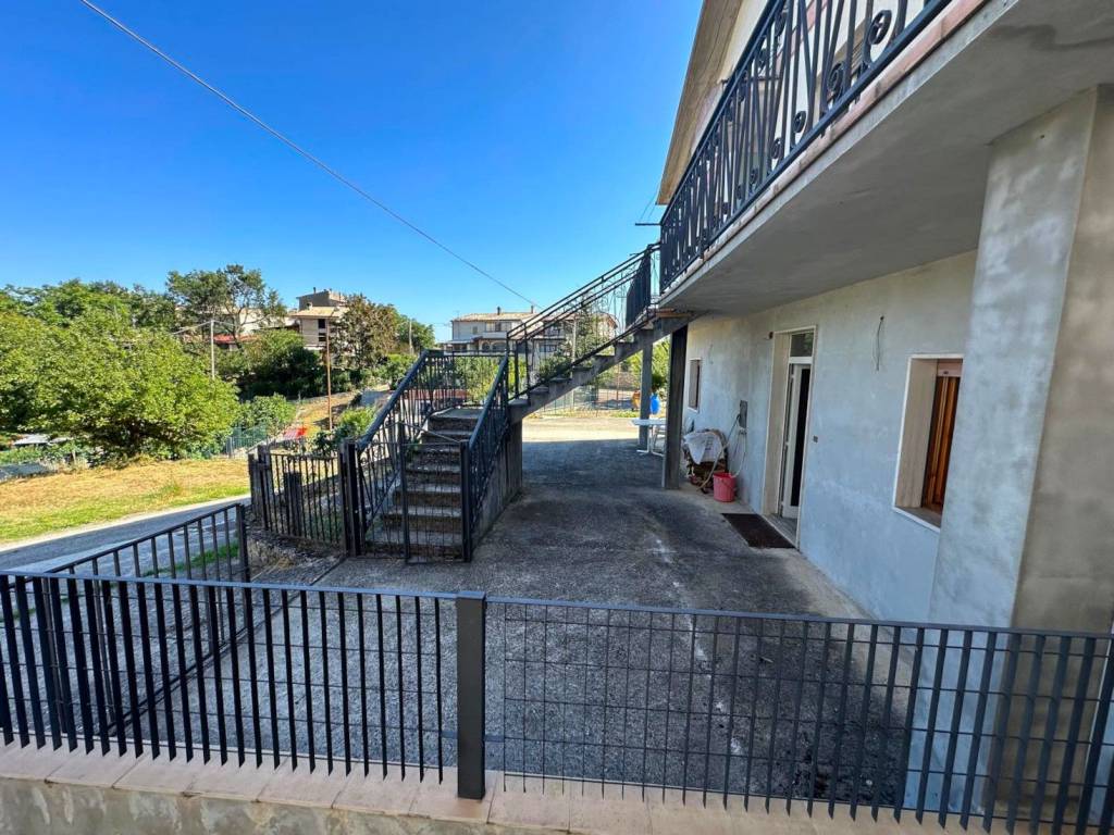 Casa indipendente a Caramanico terme in Contrada Sant'Elia, 53 - Foto 5
