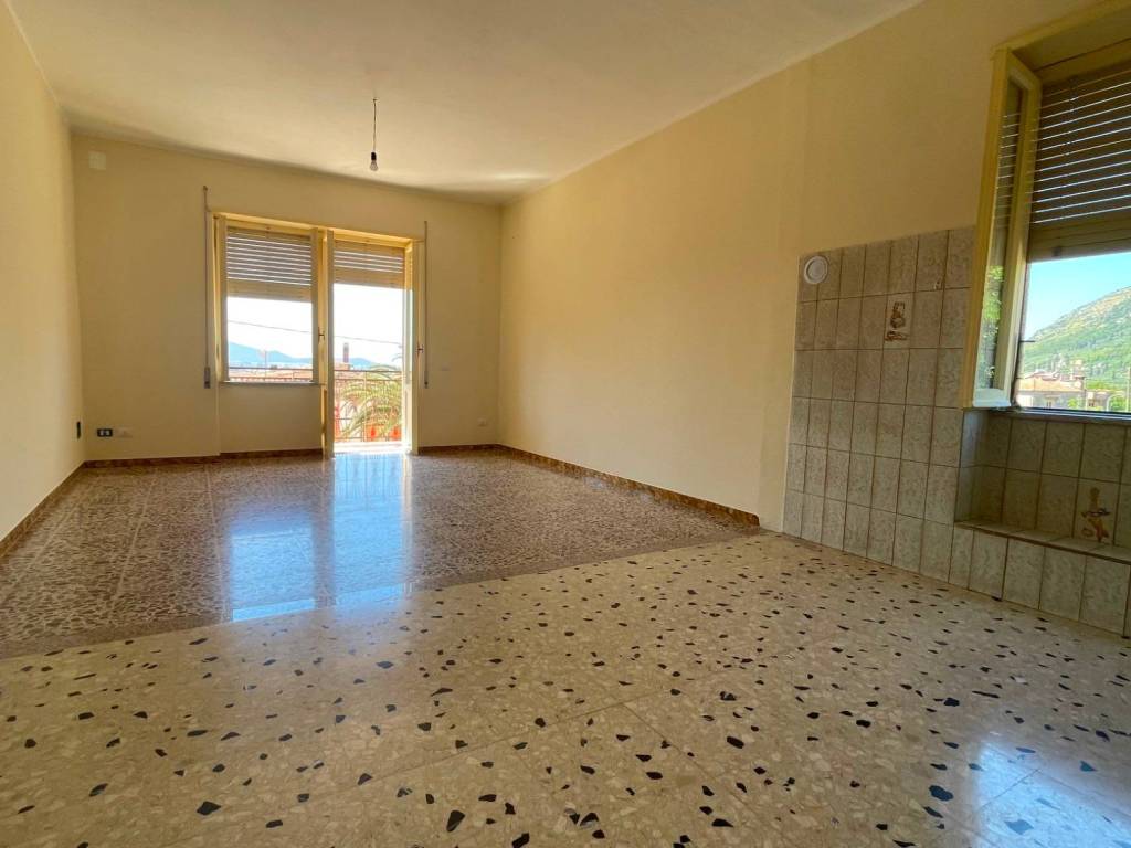 Appartamento a Fondi in Via San Magno - Foto 2