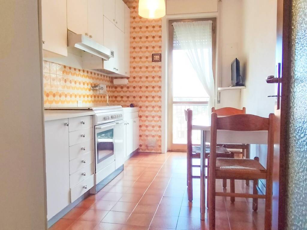 Appartamento a Jerago con orago in Via Moncucco, 24 - Foto 4