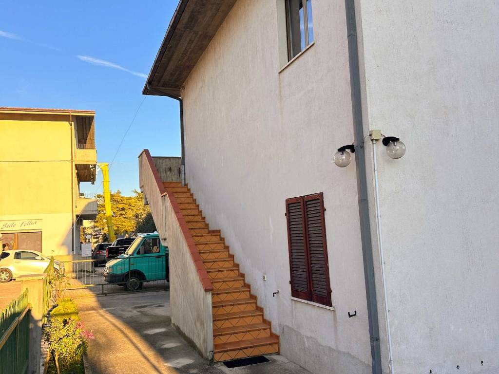 Appartamento a Teramo in Via Giuseppe Di Vittorio, 36 - Foto 2