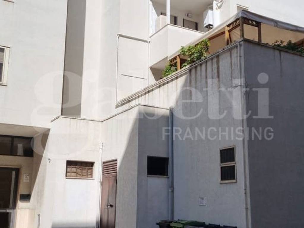Appartamento a Brindisi in via vespasiano, 25 - Foto 2