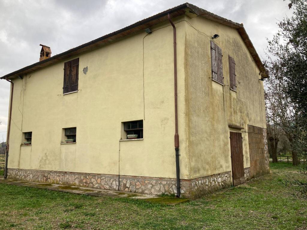 Rustico / casale a Campagnatico in Strada Comunale di Fonte Marina - Foto 2