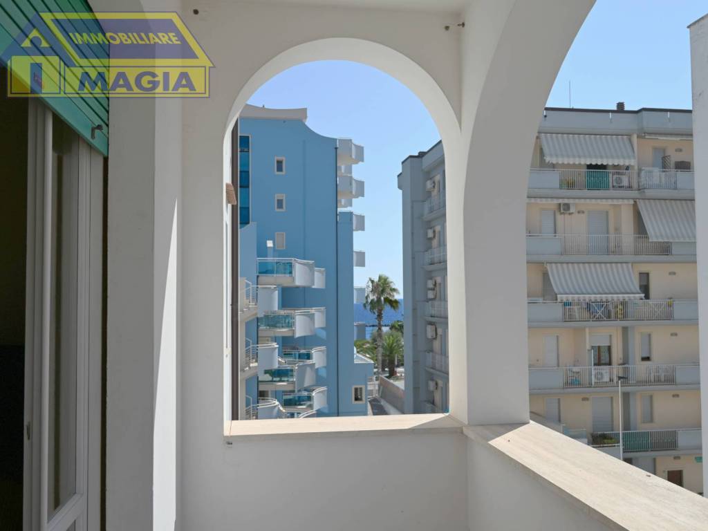 Appartamento a San benedetto del tronto in Via Clara Maffei, 42 - Foto 2