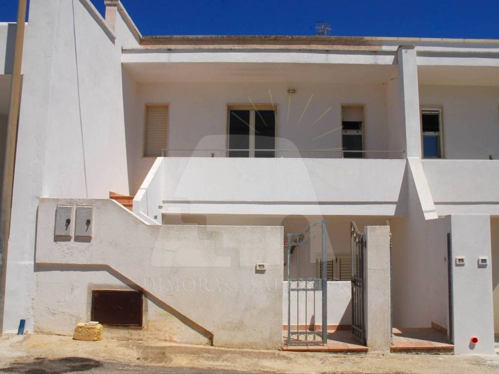 Casa indipendente a Castrignano del capo in Via Pasquale Ruggeri, 41 - Foto 2