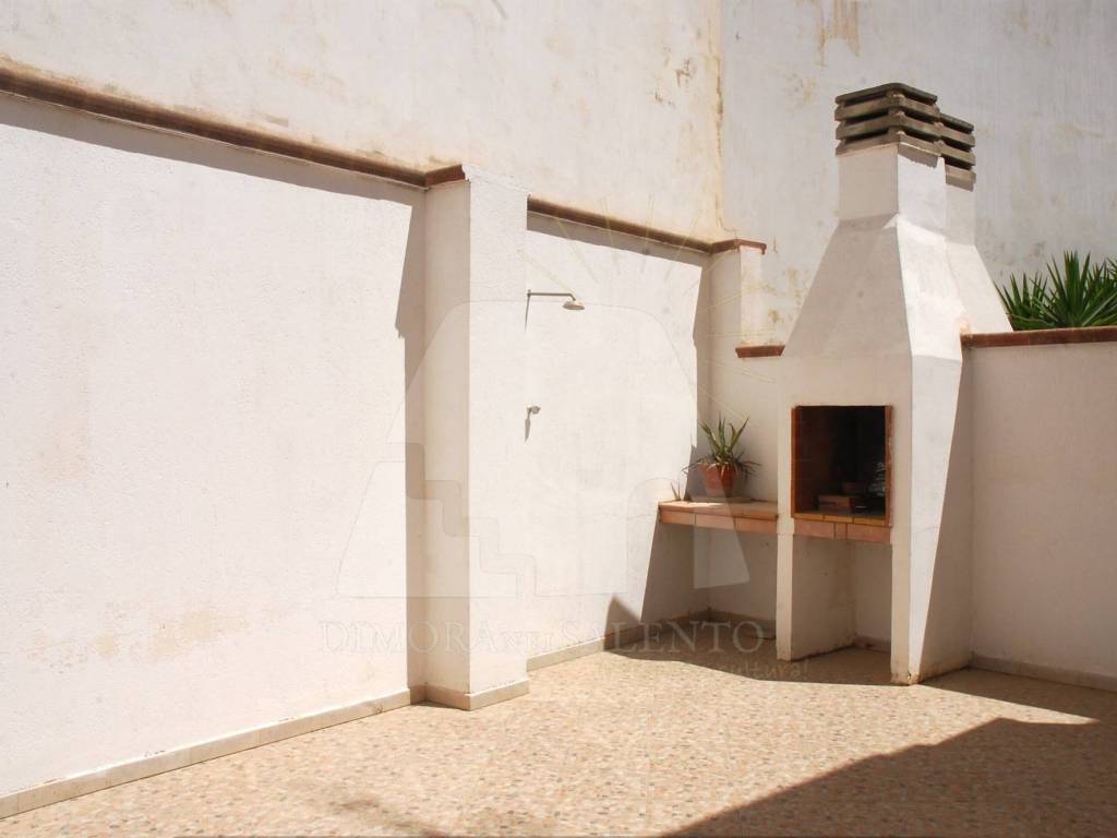 Casa indipendente a Castrignano del capo in Via Pasquale Ruggeri, 41 - Foto 3