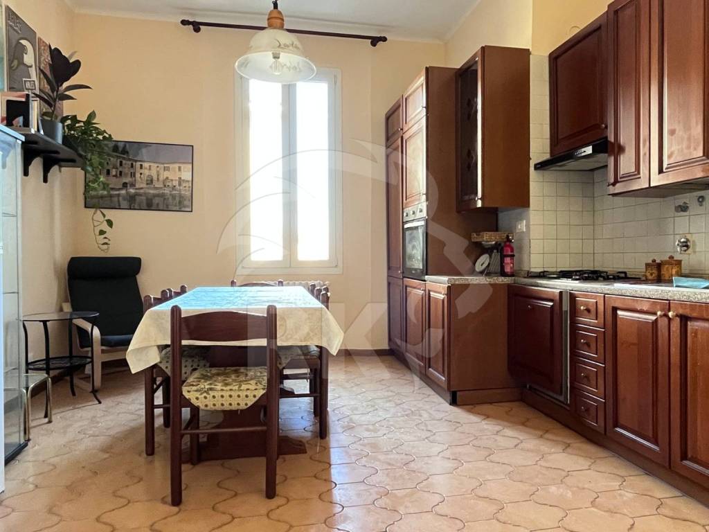 Appartamento a Bologna in Via Parisio, 24 - Foto 2