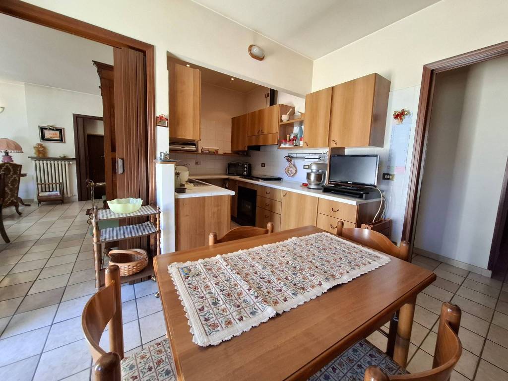 Casa indipendente a Sulmona in Via Trieste - Foto 2