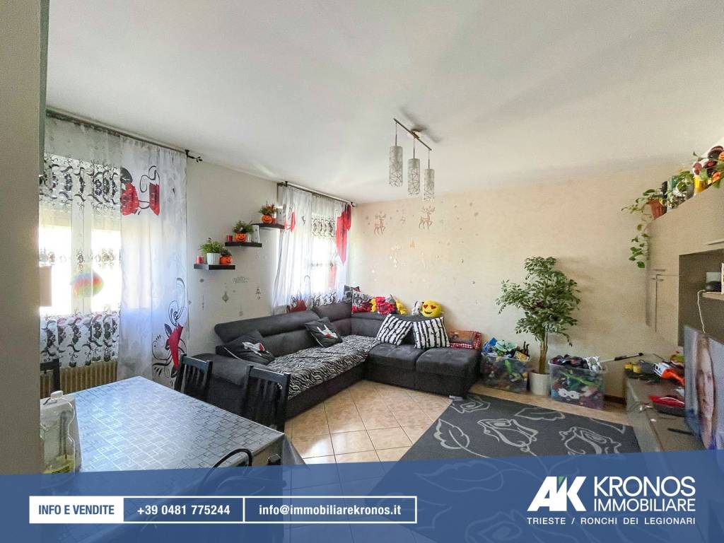 Appartamento a Monfalcone in Via Aris, 22 - Foto 2