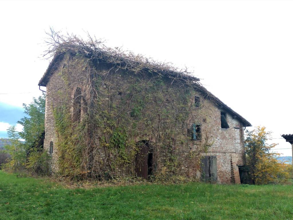 Terreno a Castelvetro di modena in Via Poggio - Foto 5