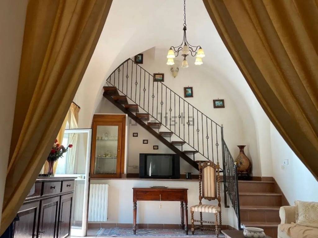 Appartamento a Ceglie messapica in Via Vitale - Foto 2