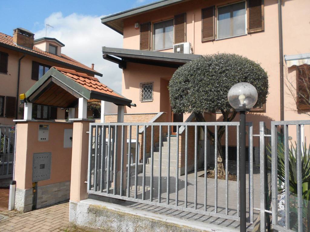 Villa a Zelo buon persico in Via Medaglie d'Argento - Foto 2