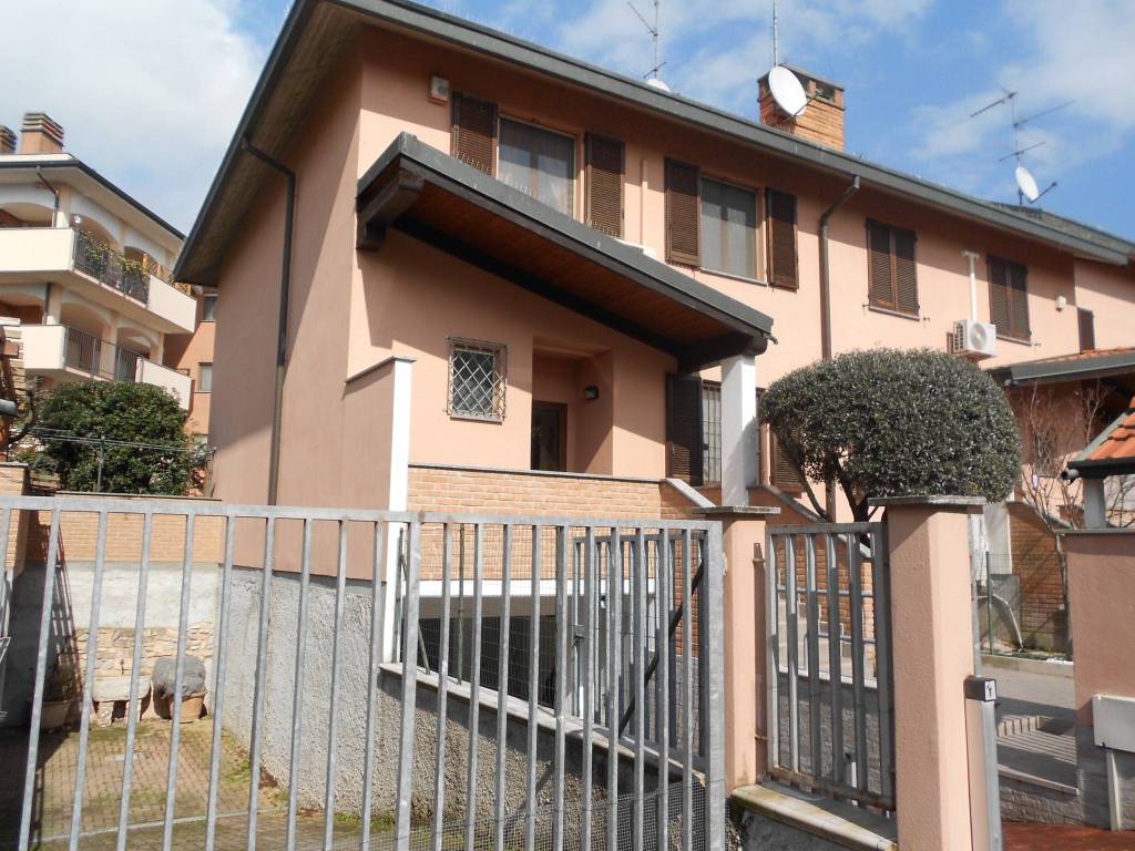Villa a Zelo buon persico in Via Medaglie d'Argento - Foto 4