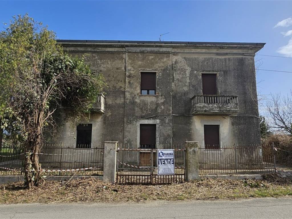 Casa indipendente a Rocca san giovanni in Strada Comunale Pisciarelli - Foto 2