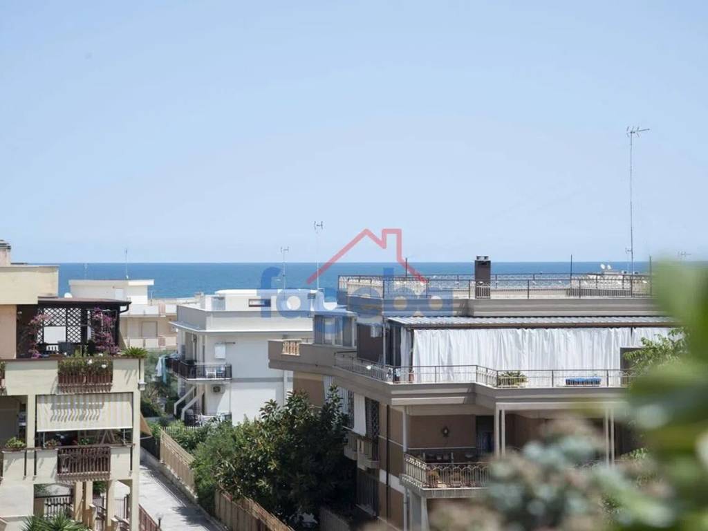 Attico / mansarda a Trani in Via Claudio Giordano, 4 - Foto 3
