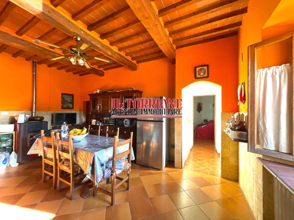 Casa indipendente a Pescia in Strada Provinciale Francesca Vecchia - Foto 5