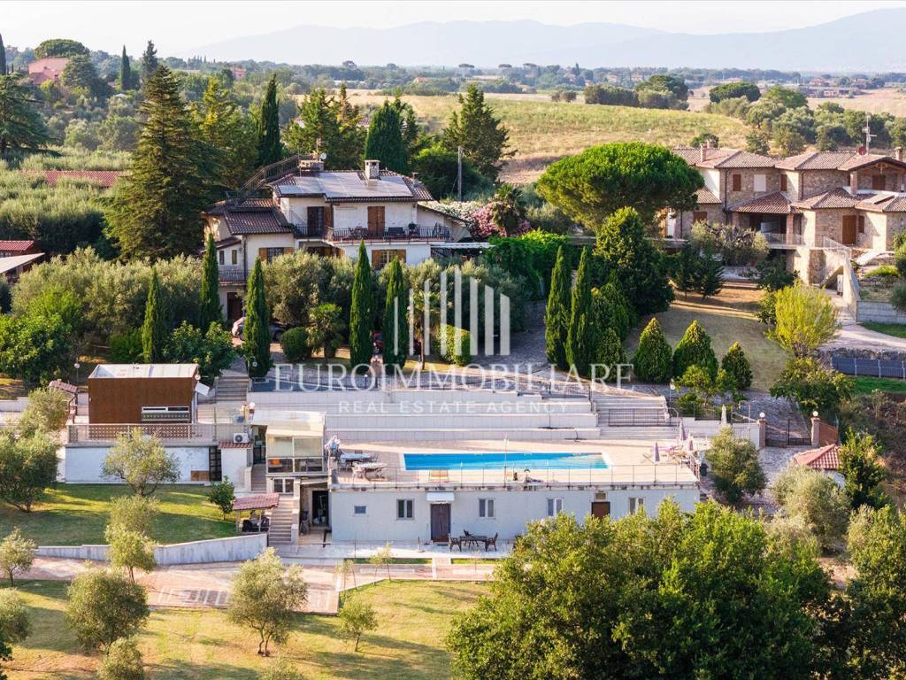 Villa a Castiglione del lago in Via Castiglionese, 32 - Foto 5
