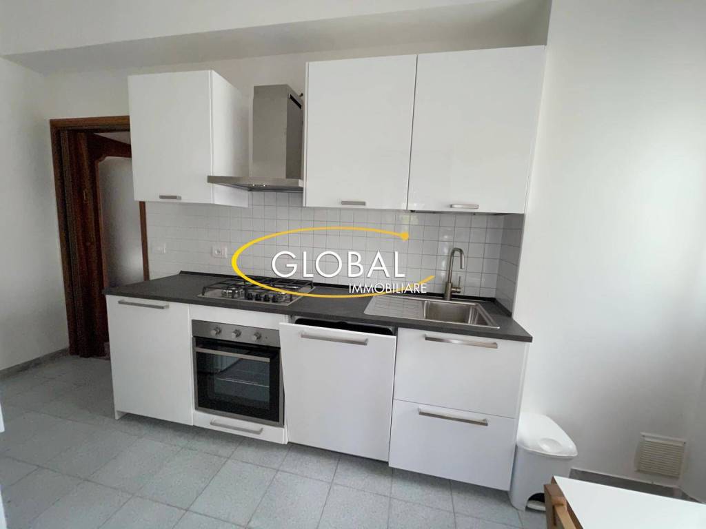 Appartamento a Ancona in Via Emilio Baldassari - Foto 3