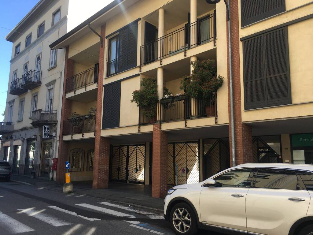Box / garage a Busto arsizio in Corso 20 Settembre, 20 - Foto 2