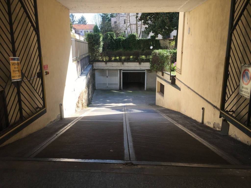 Box / garage a Busto arsizio in Corso 20 Settembre, 20 - Foto 4