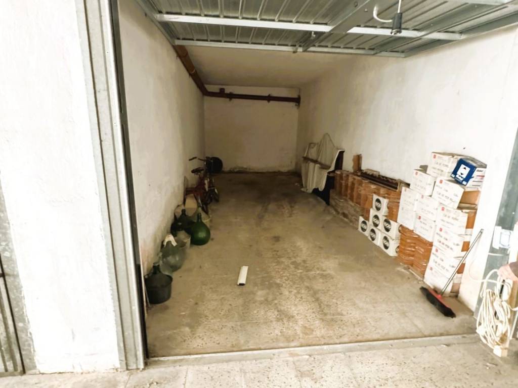 Box / garage a Tricase in Via Lorenzo Perosi - Foto 4