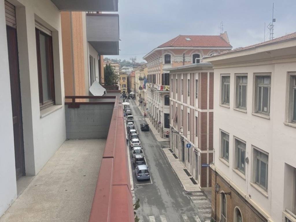 Appartamento a Teramo in Via Giosuè Carducci - Foto 3