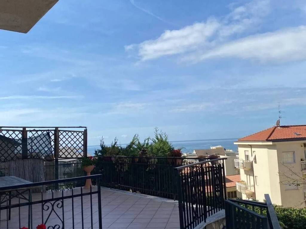 Villa a Sperlonga in Via Roma, 498 - Foto 2