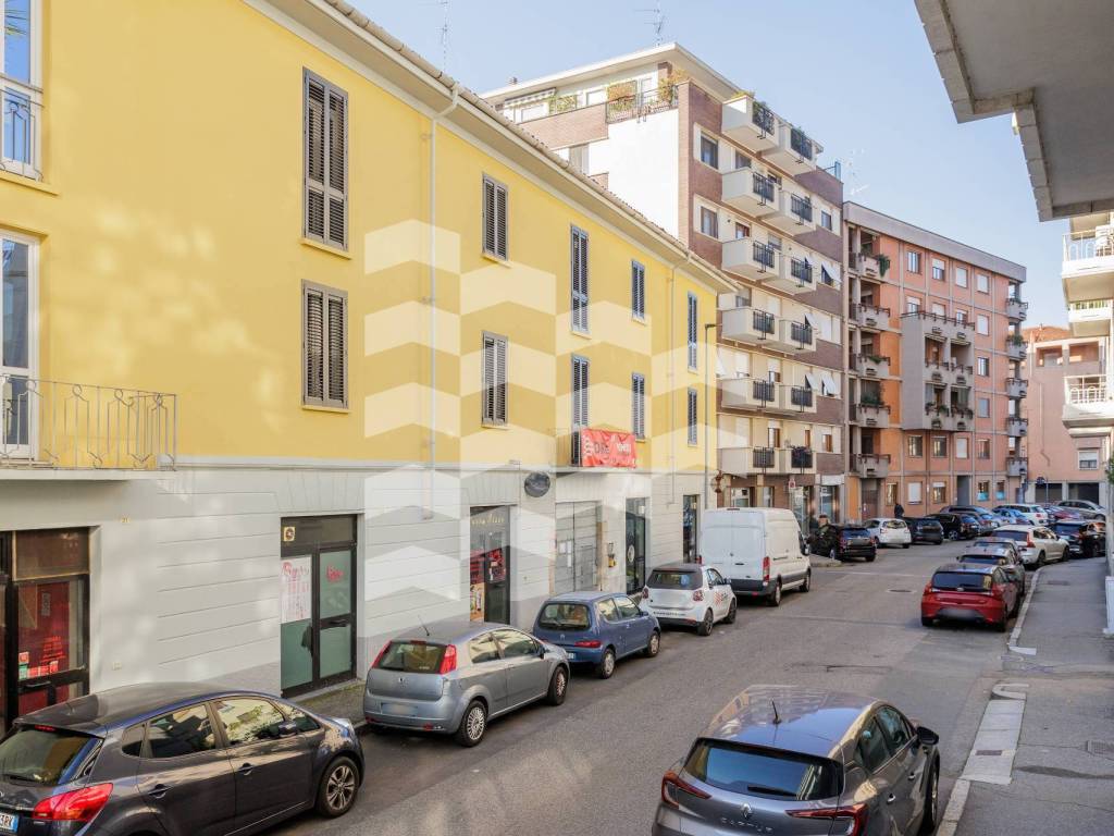Appartamento a Novara in Via Pietro Micca, 27 - Foto 2