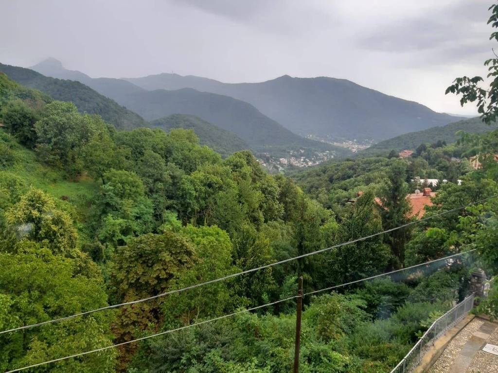 Appartamento a Sormano in Via Crocefisso, 15 - Foto 2