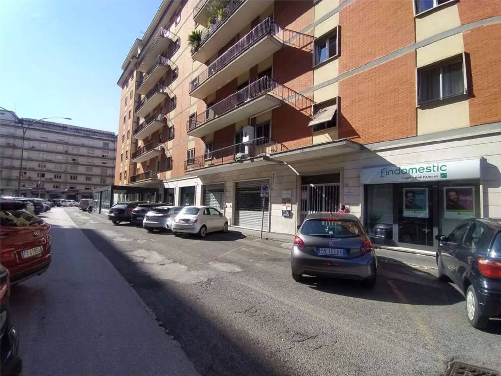 Appartamento a Frosinone in Piazza Caduti di Via Fani - Foto 5
