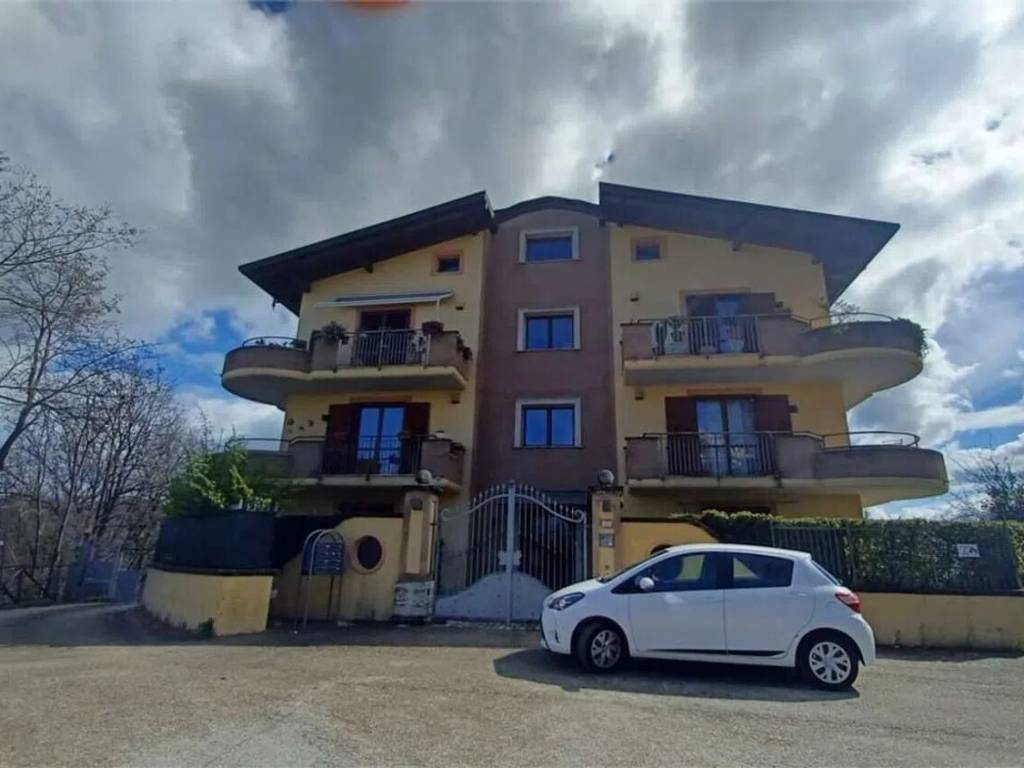 Appartamento a Frosinone in Via Fosse Ardeatine, 38 - Foto 2