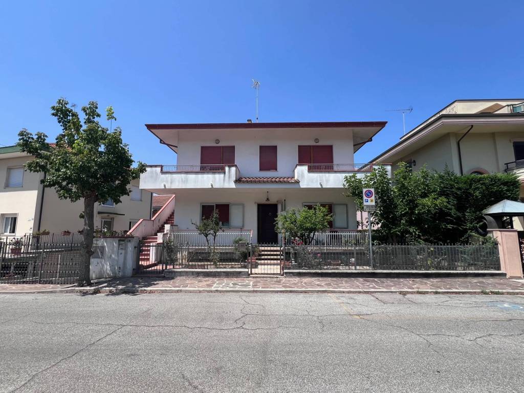 Villa a Riccione in Viale Vasto, 10 - Foto 4