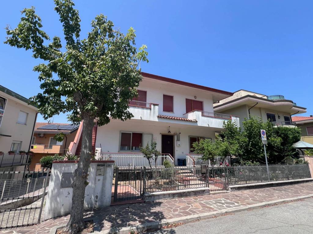 Villa a Riccione in Viale Vasto, 10 - Foto 5